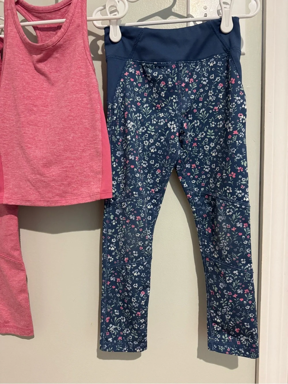 Size 6-OshKosh B'gosh Pink Active Tank & Leggings Set with Navy Floral Legging